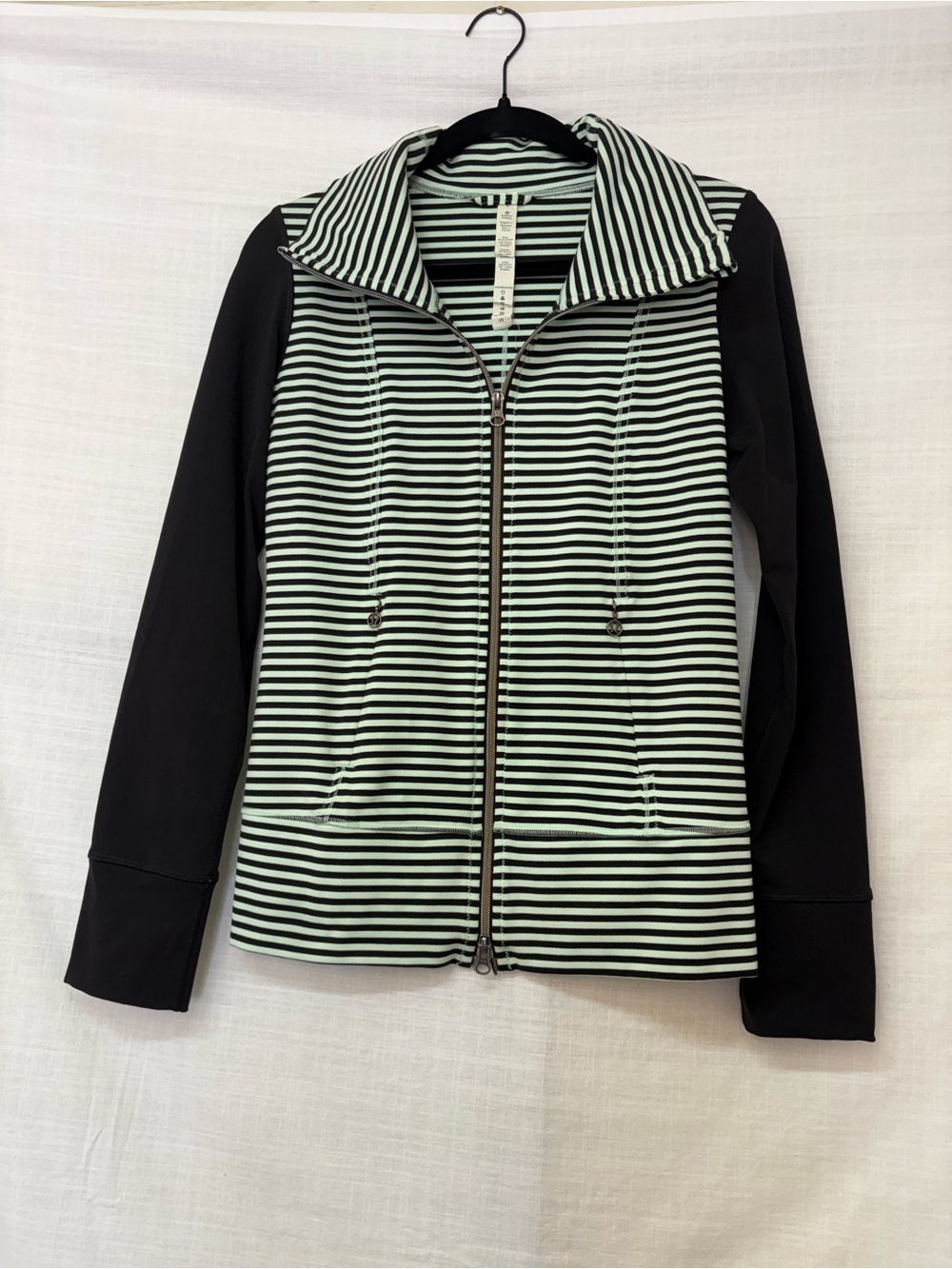 Lululemon Daily Yoga Jacket Classic Stripe Mint Moment Black / Black Size 4
